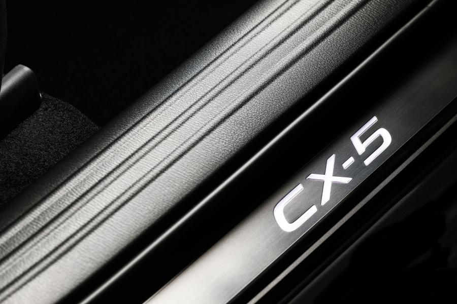 Логотип Mazda CX-5 Kuro Edition 2019 года  (FR) (фото 4 из 4)